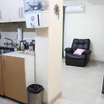 Modern Jacuzzi Hot Tub 1Bhk Suite South Delhi 3