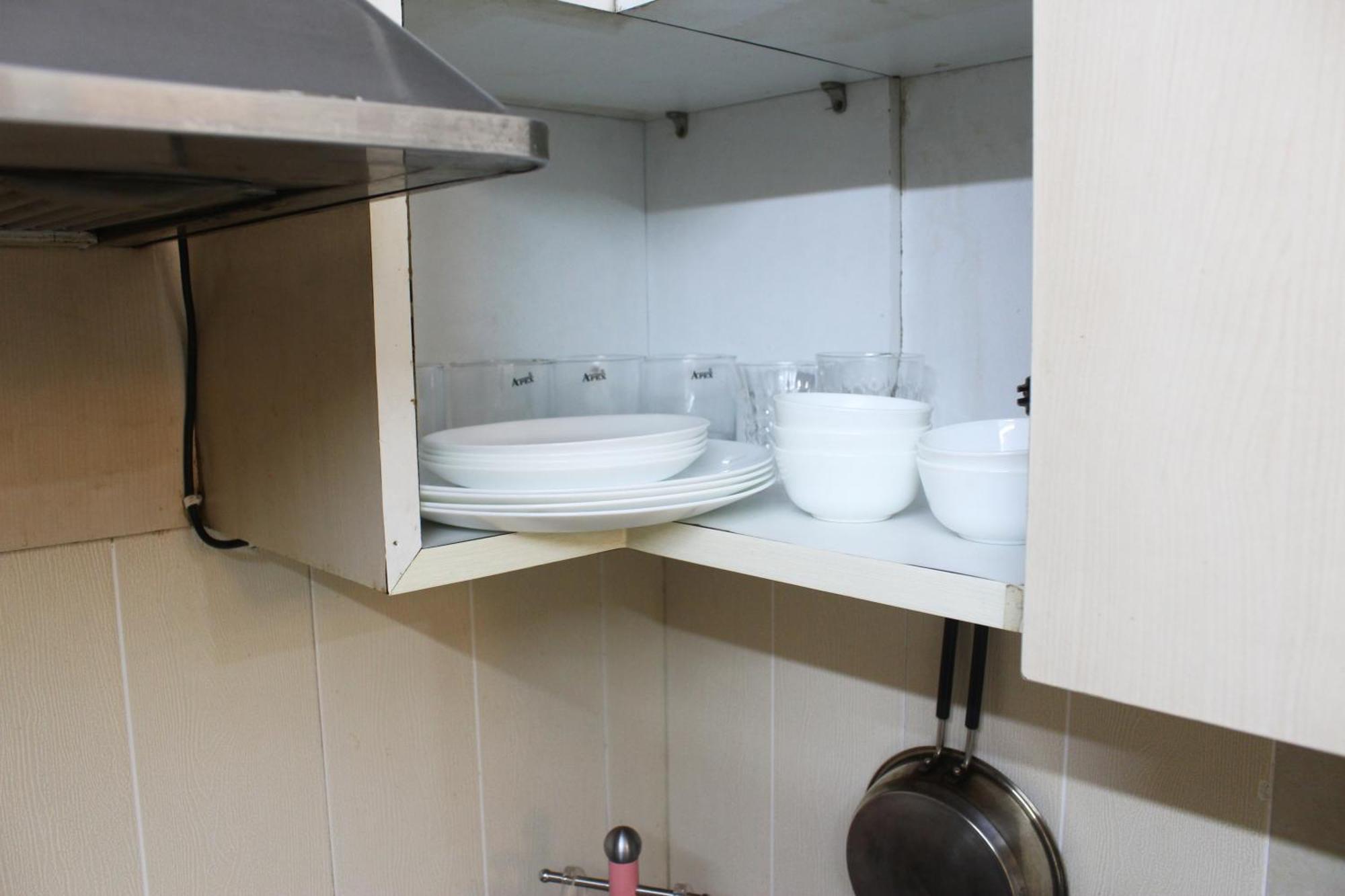 Modern Jacuzzi Hot Tub 1bhk South Delhi 3 *